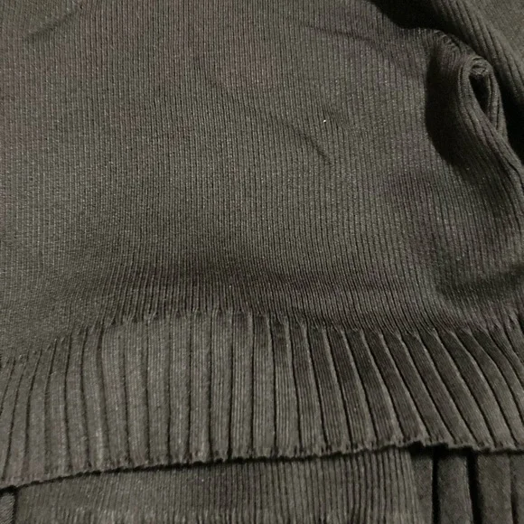 NWOTS Ladies Sweater & Skirt Set - Picture 10 of 13